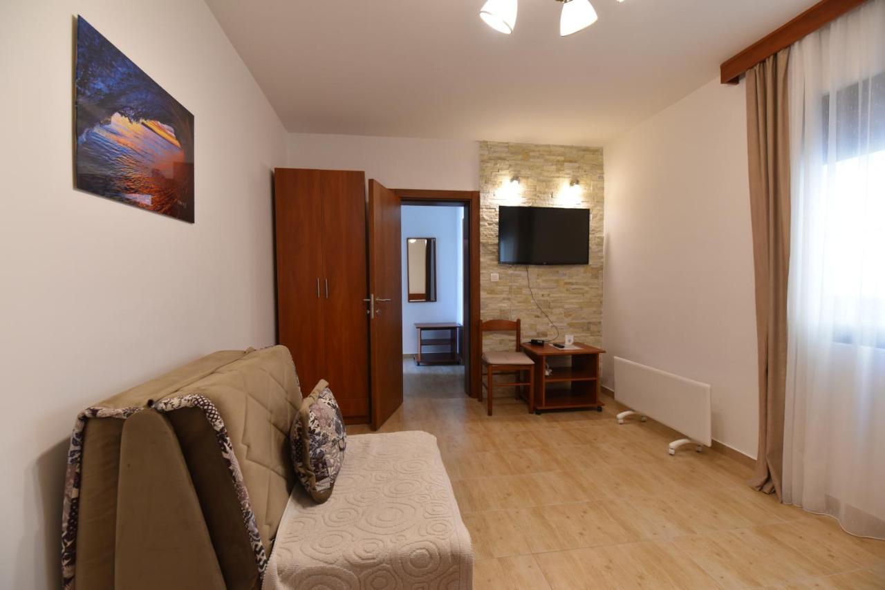 Studio Apartments 6 Palmi Budva Buitenkant foto