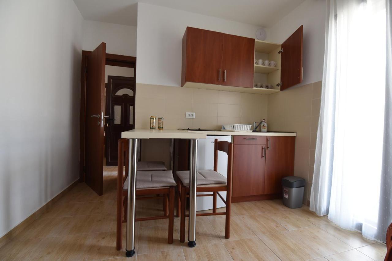 Studio Apartments 6 Palmi Budva Buitenkant foto