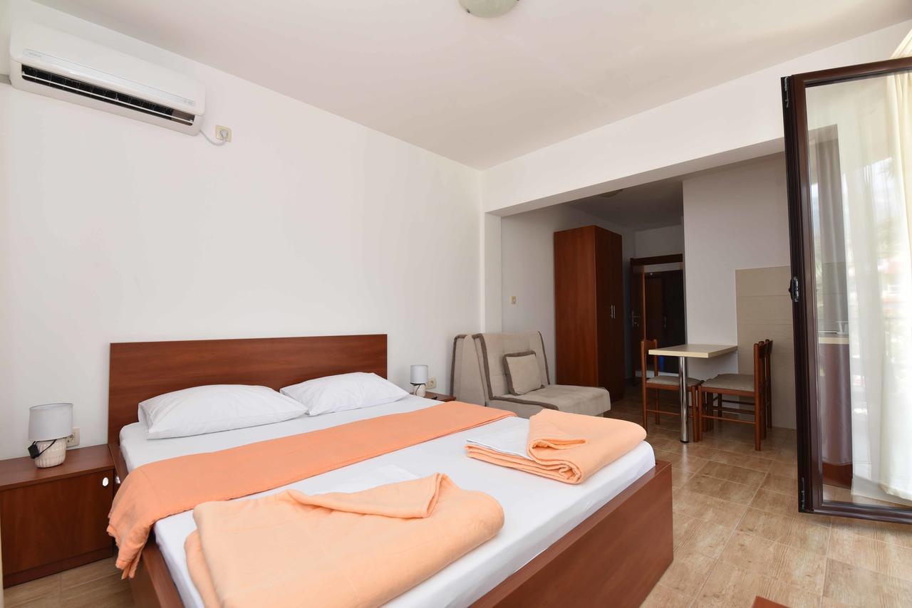 Studio Apartments 6 Palmi Budva Buitenkant foto