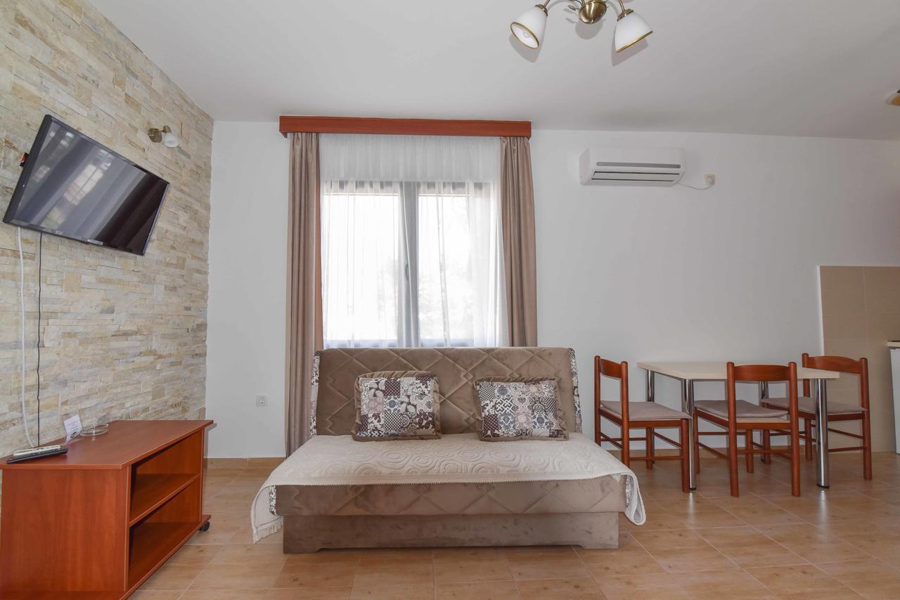 Studio Apartments 6 Palmi Budva Buitenkant foto