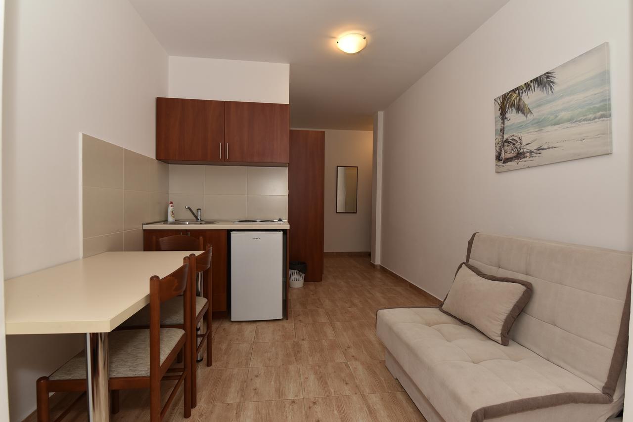 Studio Apartments 6 Palmi Budva Buitenkant foto