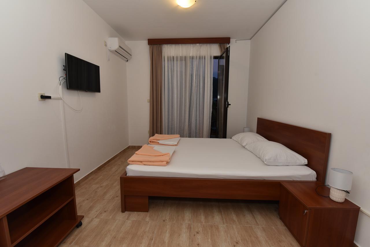 Studio Apartments 6 Palmi Budva Buitenkant foto